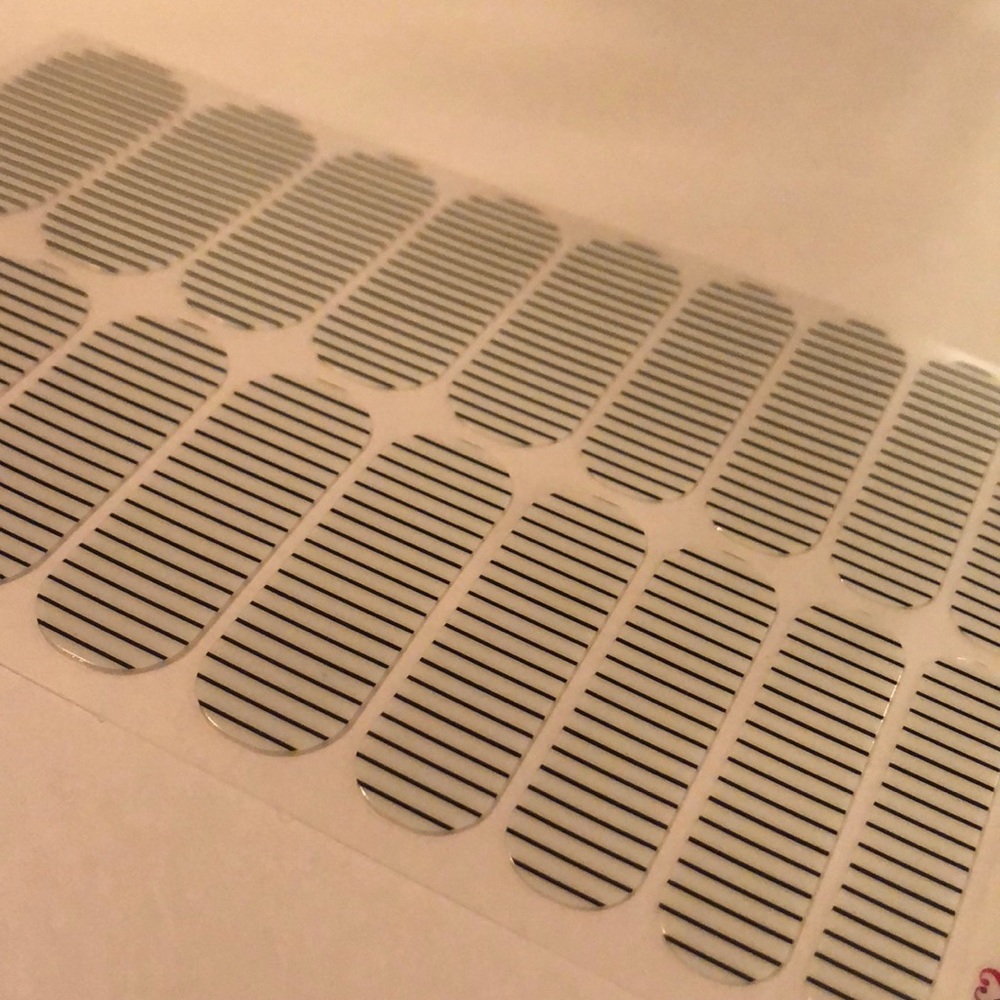 Jamberry •Retired• “Country Club” nail wraps